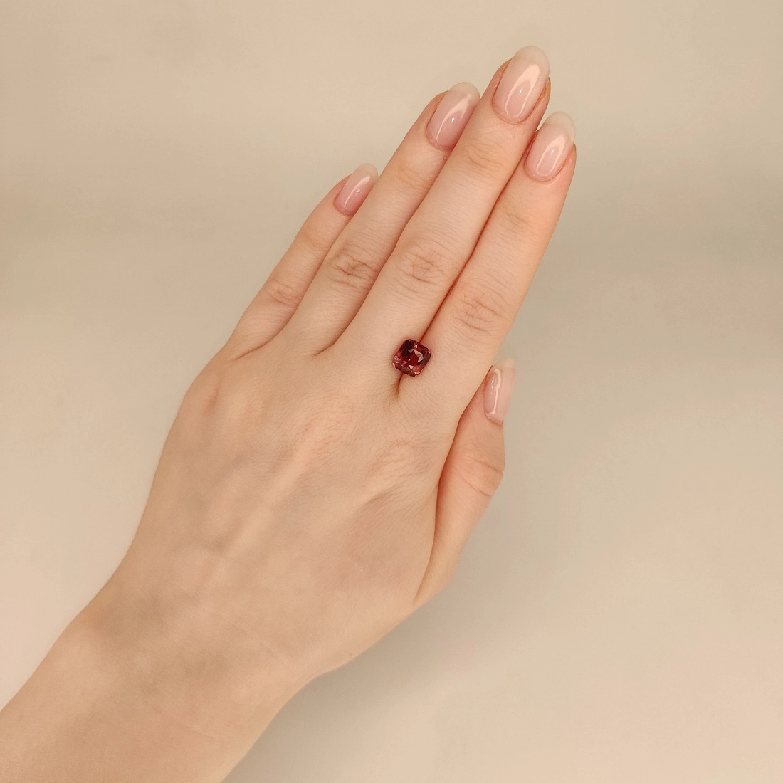 Сапфир падпараджа огранки Кушон без облагораживания 3.01ct, Мадагаскар 2