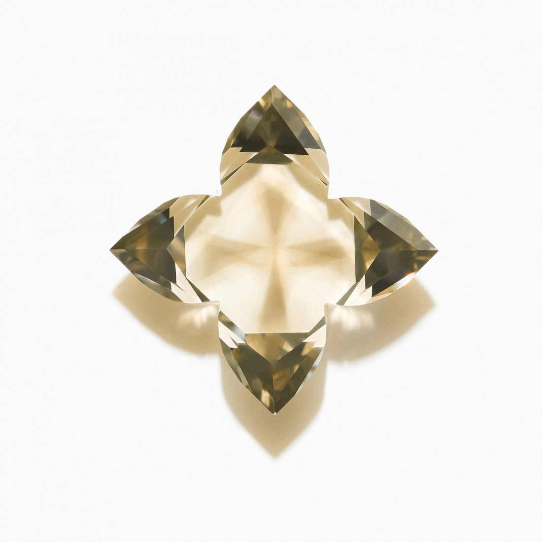 Бриллиант Мальтийский крест огранки Цветок 2.03ct 1