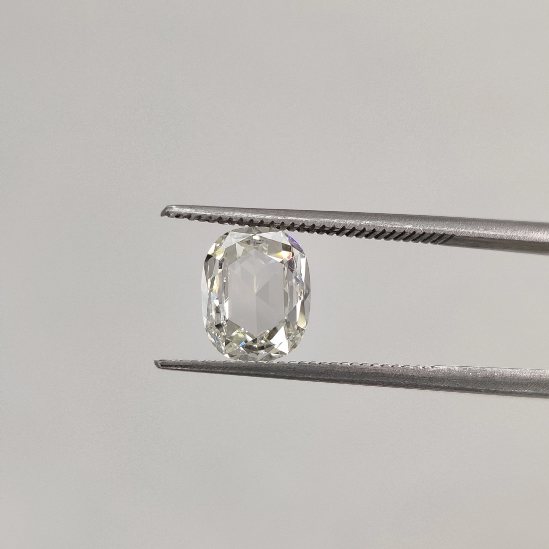 Портретный бриллиант "Роза" огранки Овал 0.93ct 1