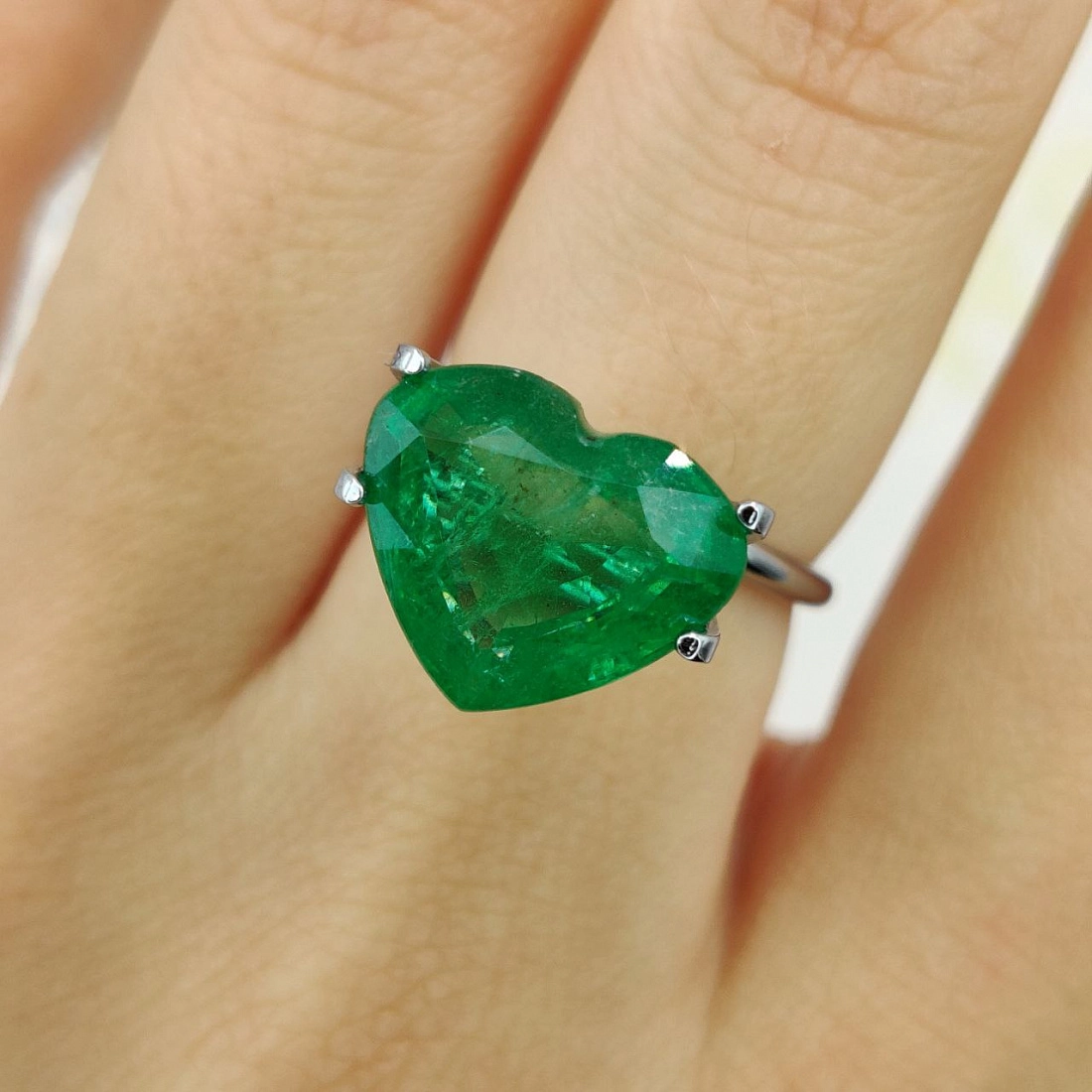 Изумруд огранки Сердце весом 6.45ct, Замбия 2