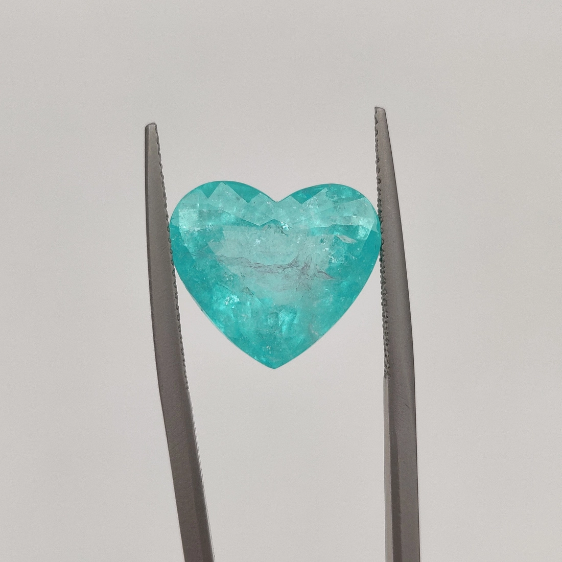 Турмалин параиба огранки Сердце 13.82ct, Мозамбик 1
