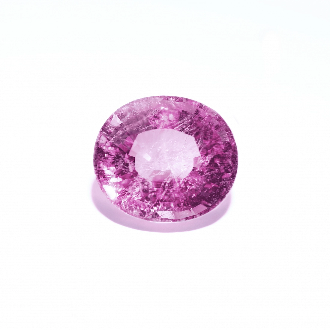 Турмалин цвета Pink огранки Овал весом 17.58ct 1
