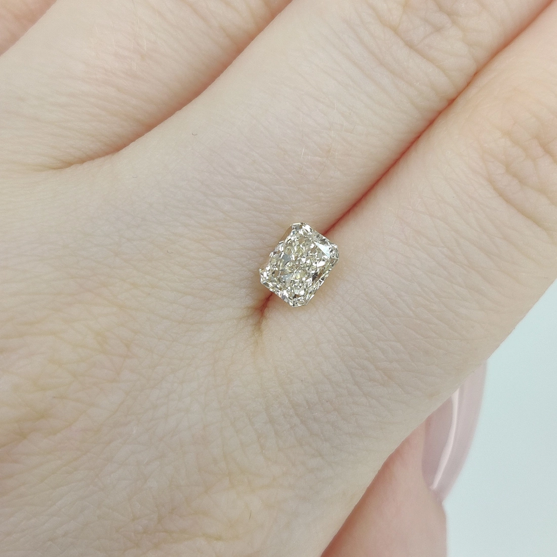 Бриллиант огранки Радиант 1.01ct 2