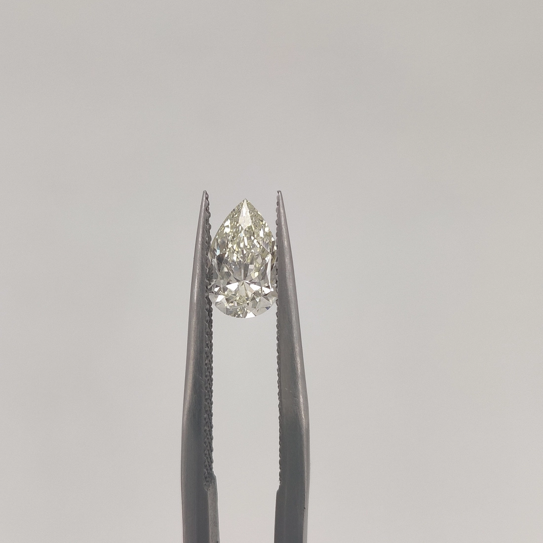 Бриллиант огранки Груша 1.00ct 1