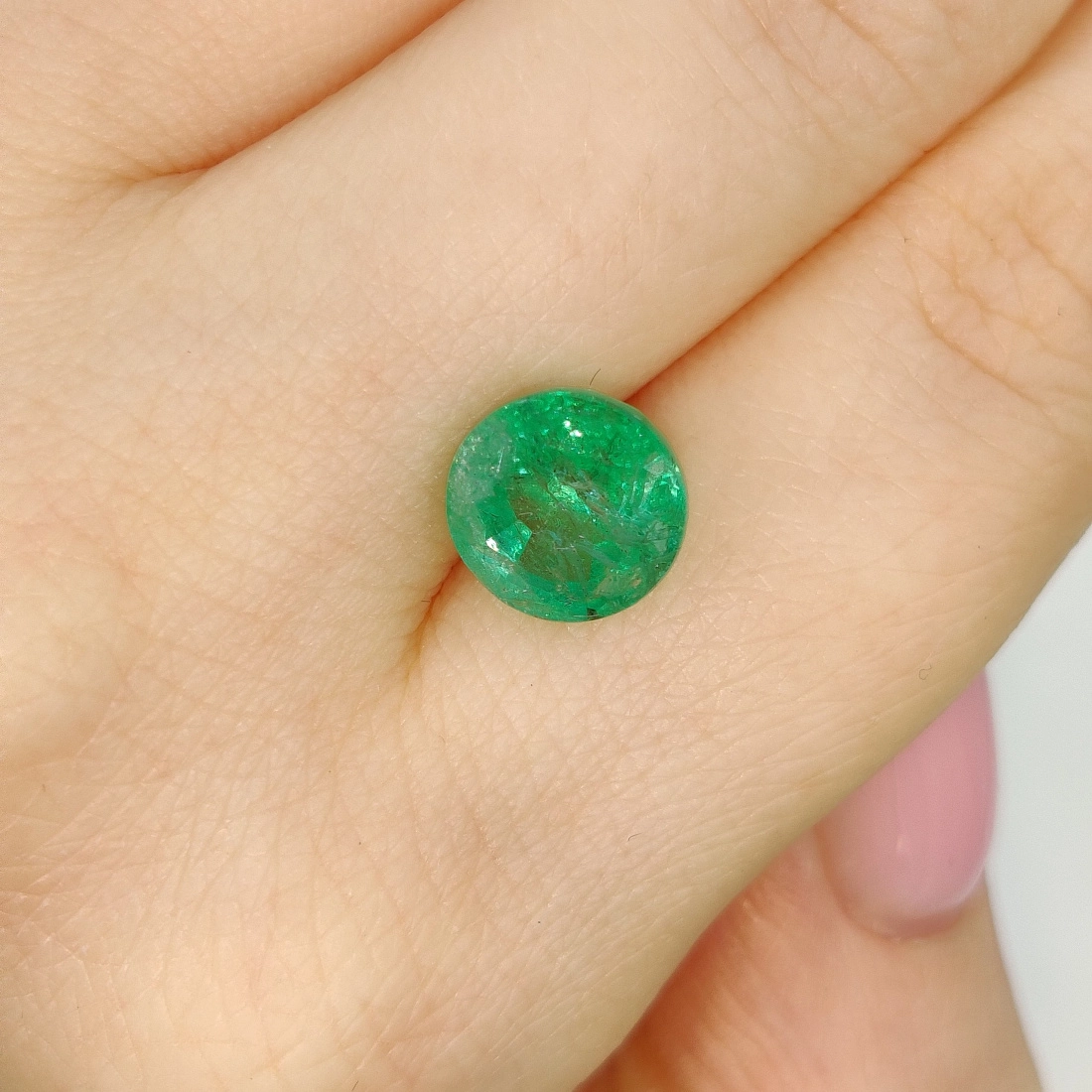 Изумруд огранки Круг весом 3.08ct, Замбия 2