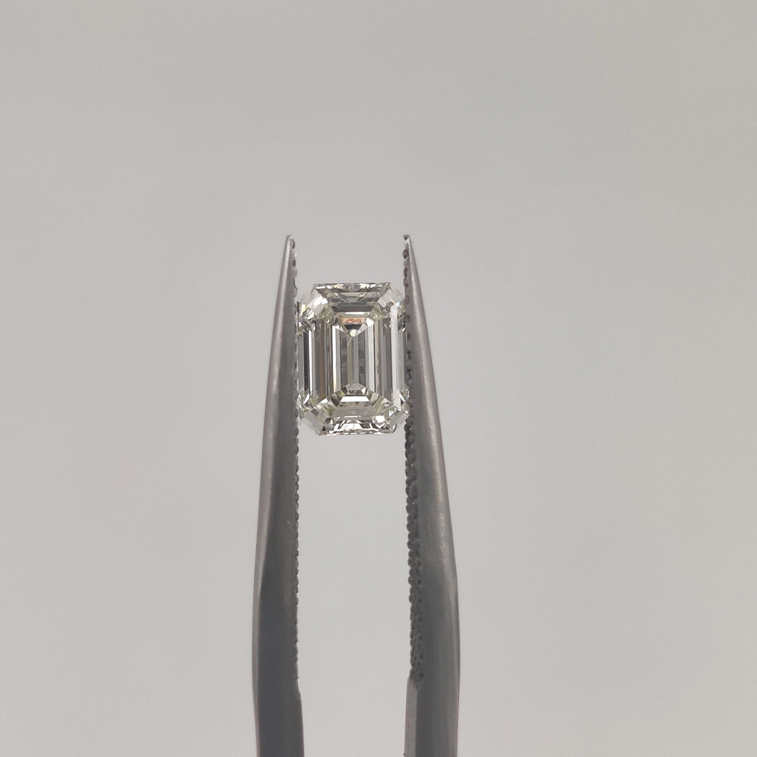 Бриллиант огранки Эмеральд 1.09ct 1