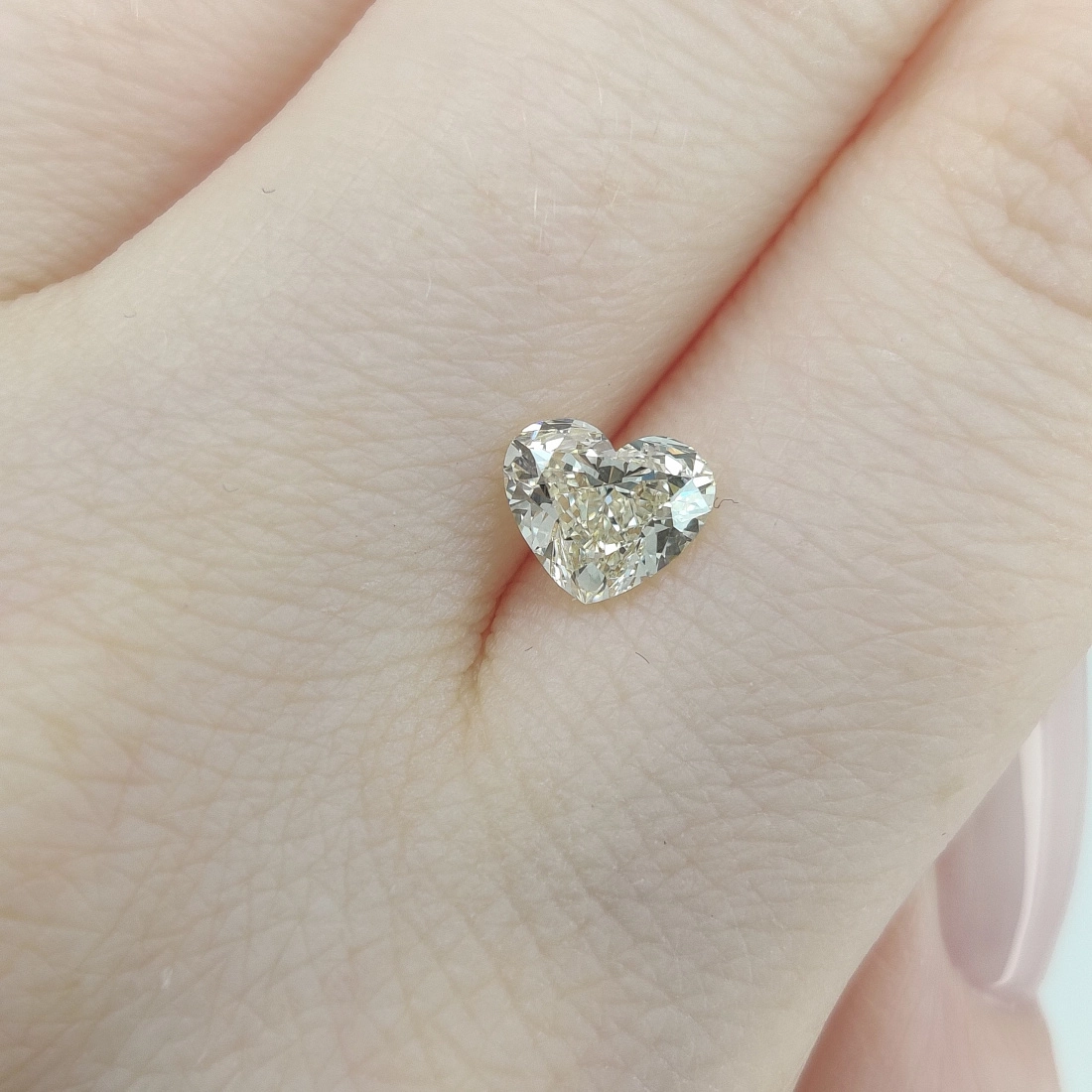 Бриллиант огранки Сердце 1.01ct 2